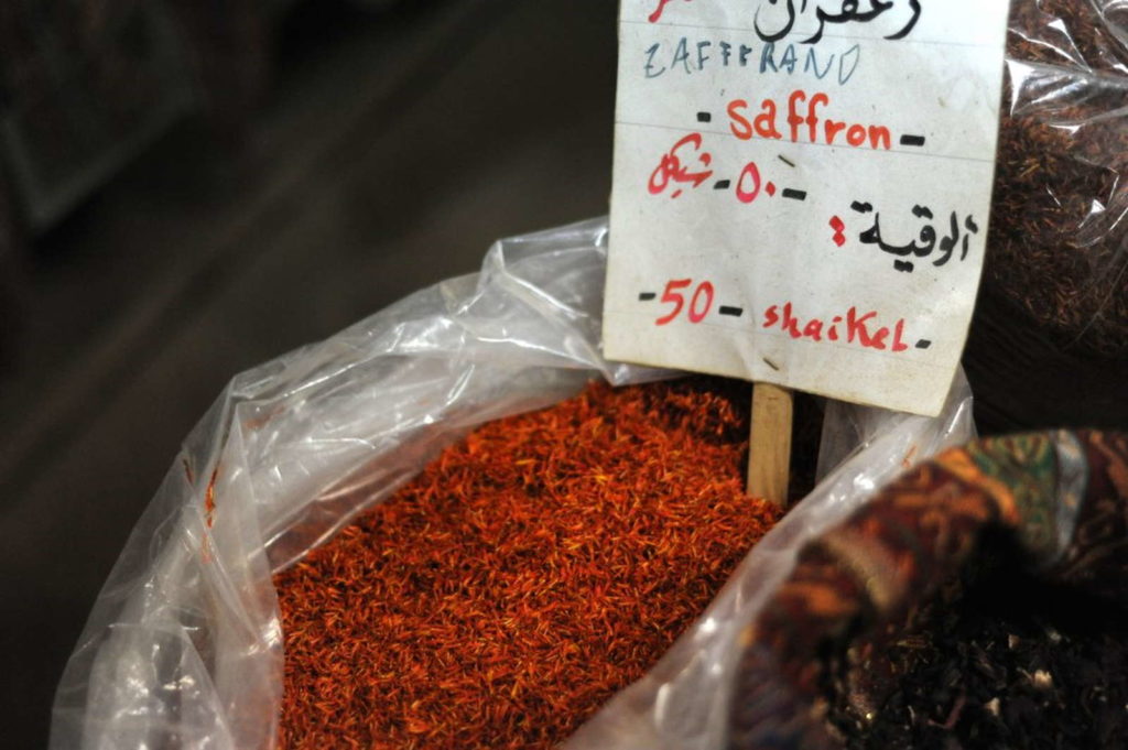 Safran auf Gewürzmarkt