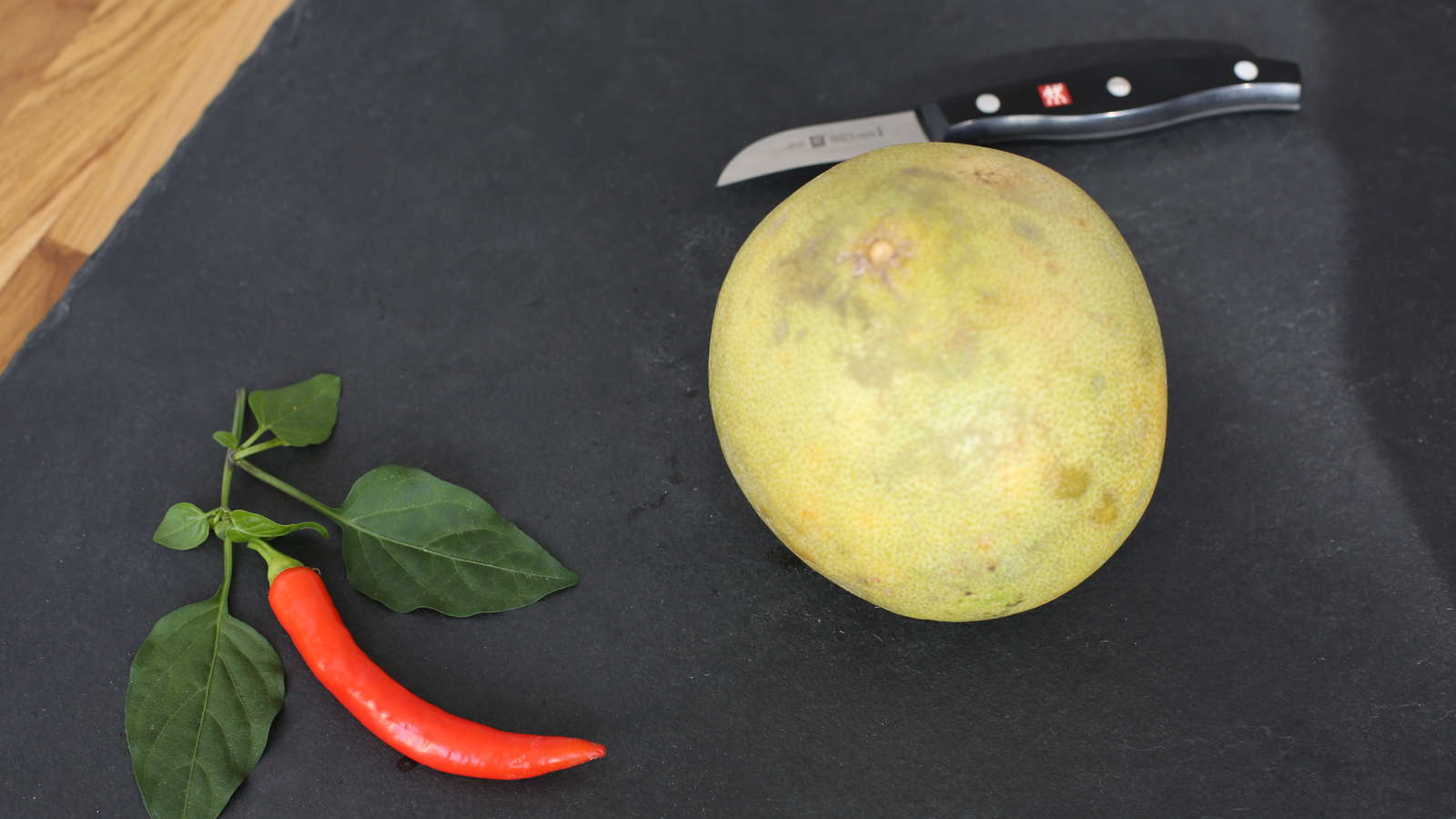 Pomelo essen Anleitung zum richtigen Schälen & Essen