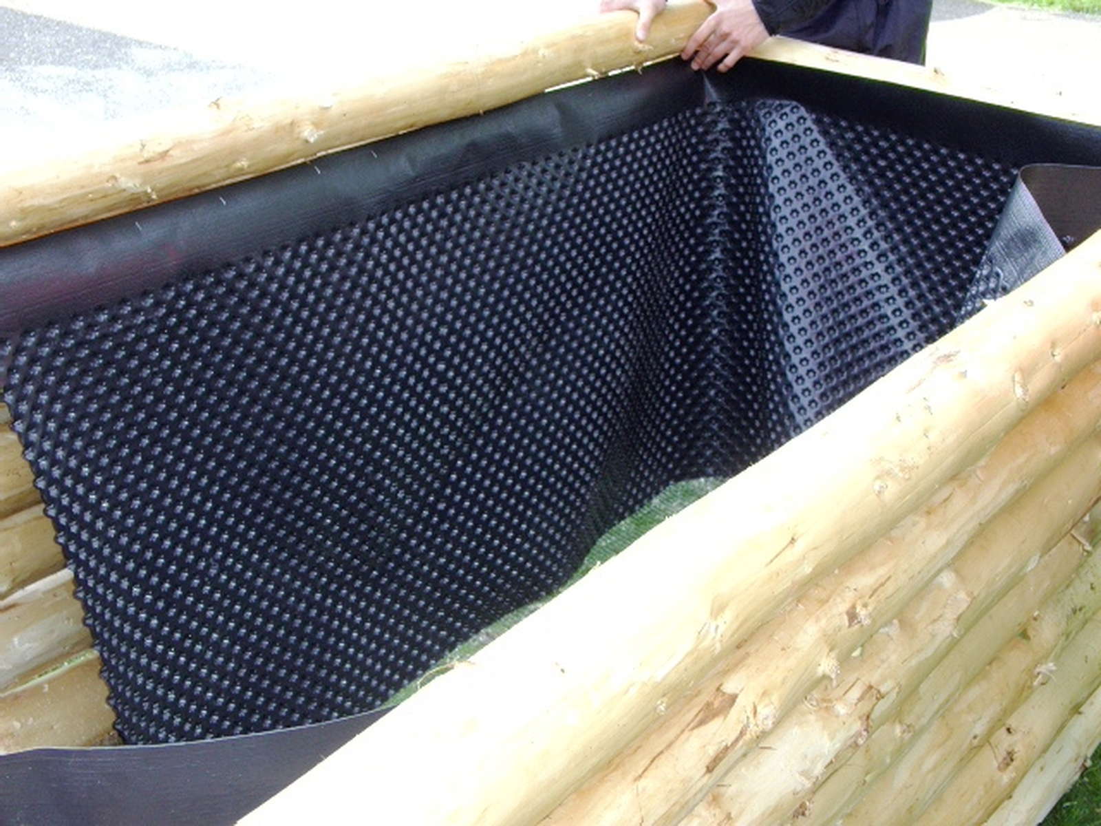 Hochbeet Folie Auskleiden hochbeet bauen anleitung zum selber bauen plantura Hochbeet Folie Auskleiden hochbeet bauen anleitung zum selber bauen plantura