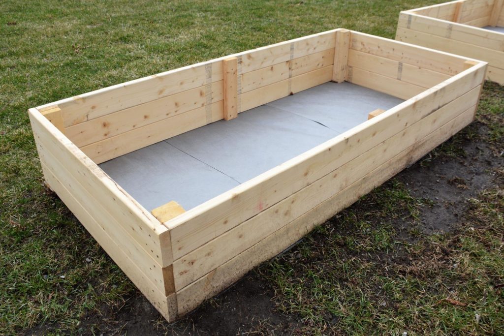 Hochbeet aus Holz bauen