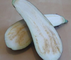 Aubergine Halbiert