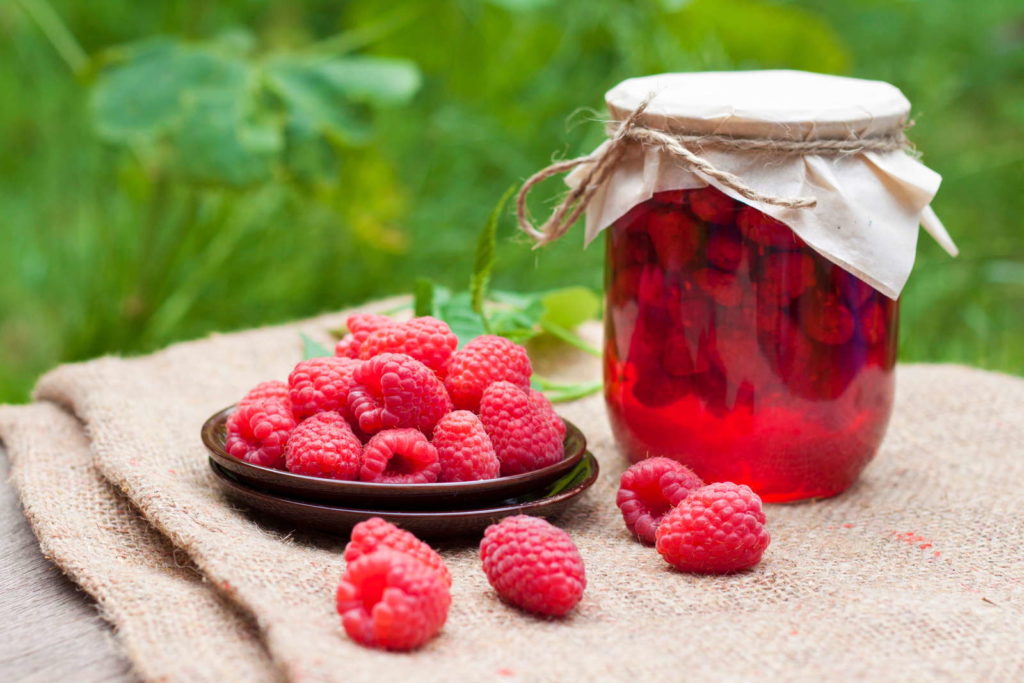 Himbeeren im Glas