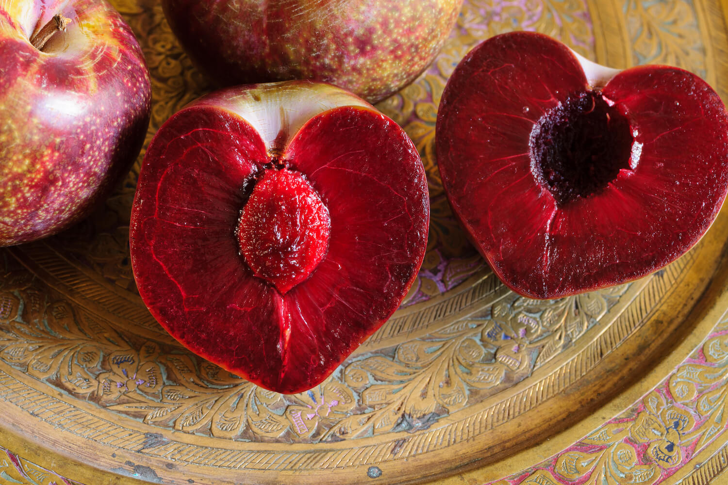 Rotfleischiges Obst 6 köstliche Arten & Sorten Plantura