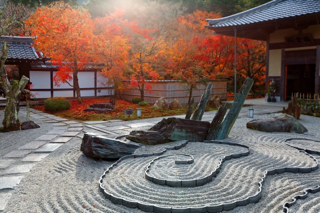 Dekoration im Zen-Garten