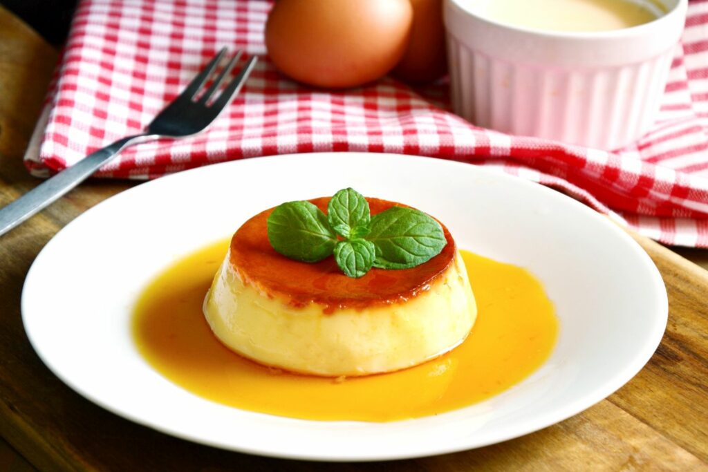 Minze auf einem Dessert