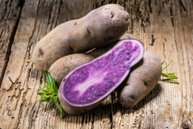 Lila Kartoffeln: Sorten, Anbau & Verwendung von violetten Kartoffeln