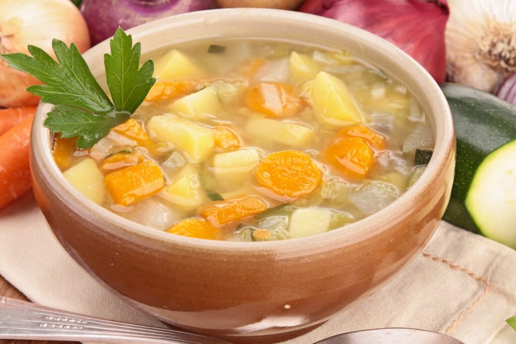Mairübchen-Suppe
